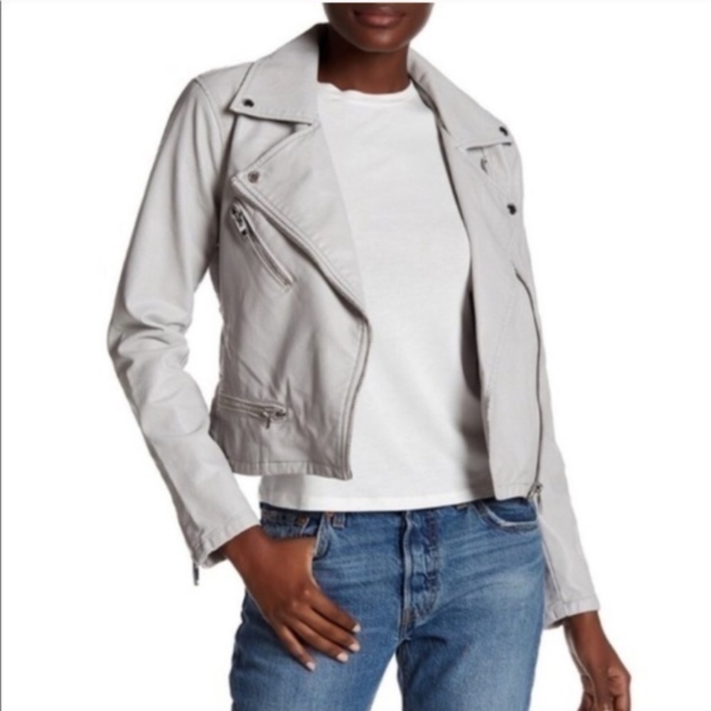 🔥Like new Costa Blanca light gray vegan leather🔥